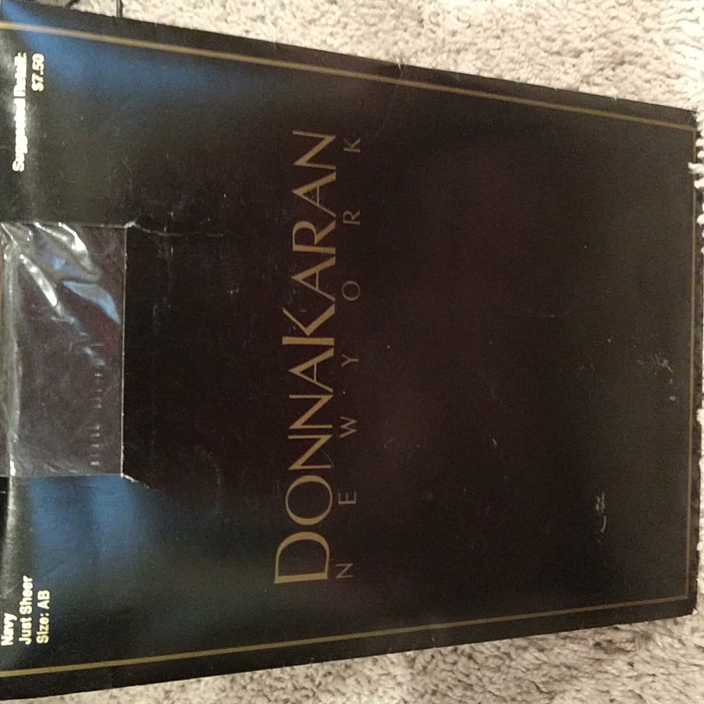 DONNA KARAN NEW YORK Sheer Vintage Pantyhose.